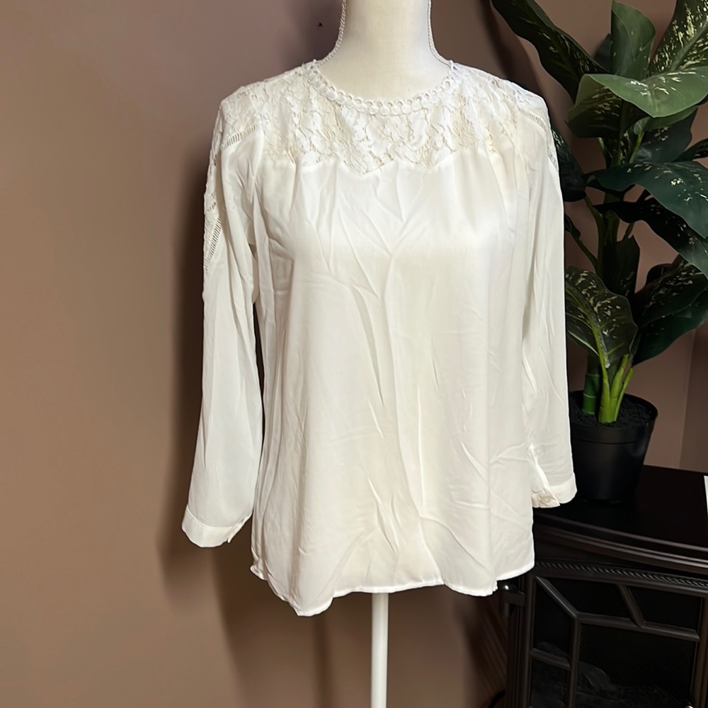 Davida off white blouse